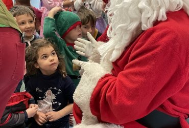 PÈRE NOËL DANS LES ÉCOLES ET ACCUEILS DE LOISIRS